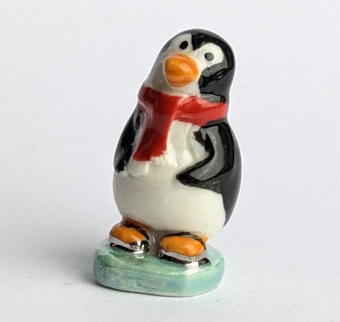 unschuldiger Pinguin 